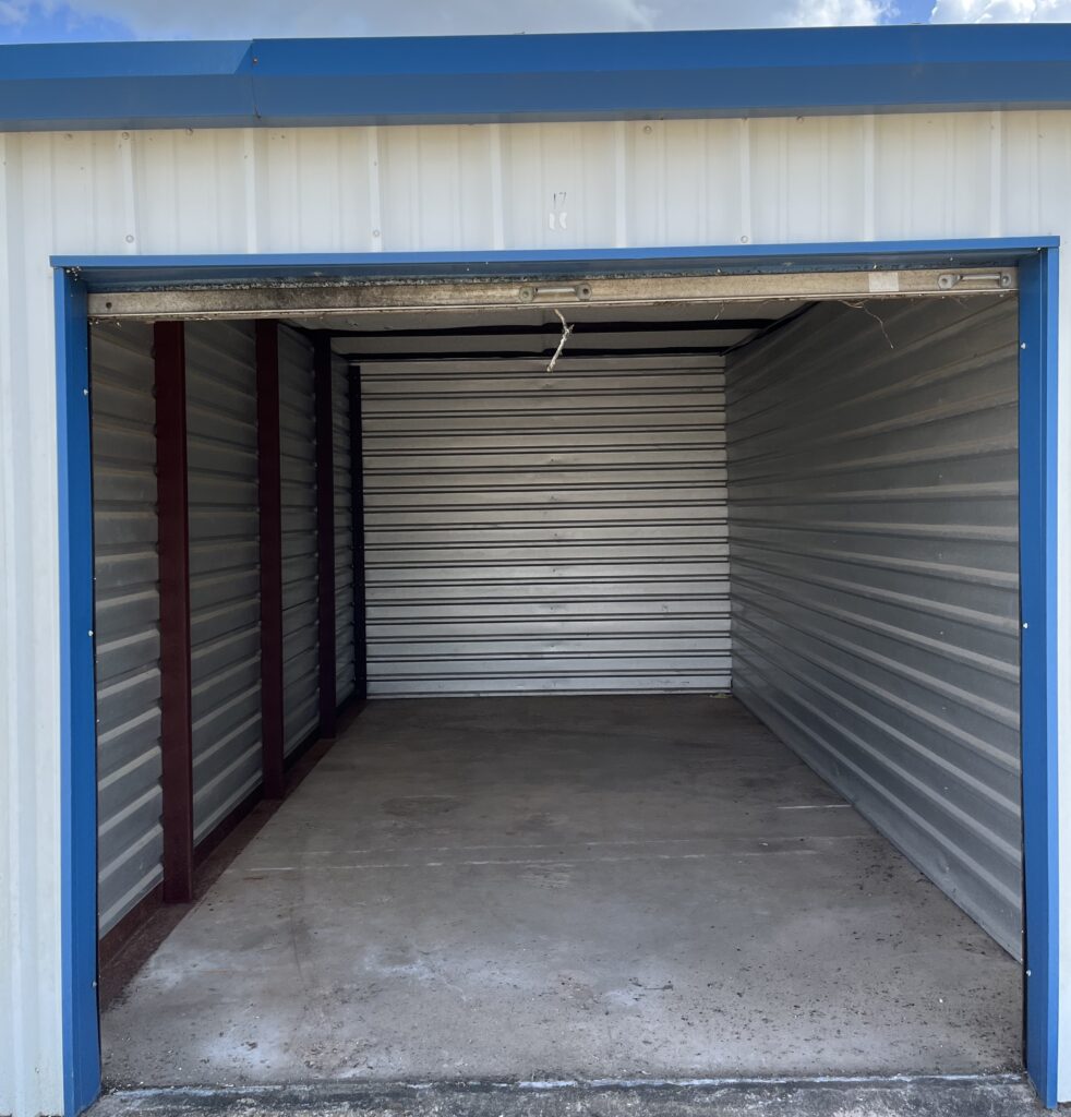 Drive-up storage units in Angleton